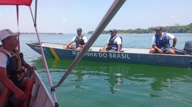Barco com trilheiros naufraga no Rio Tocantins; dois homens desaparecem entre São Sebastião e São Félix