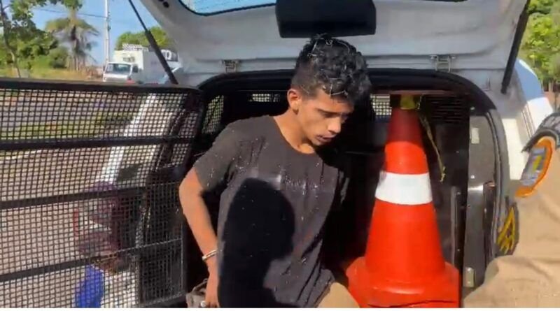 Dois homens são presos após roubo de celular em Araguaína; dupla usou simulacro de arma de fogo