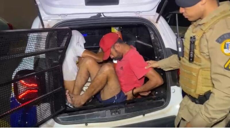 Sete pessoas são presas em operação da PolÃcia Militar contra o tráfico de drogas em AraguaÃna