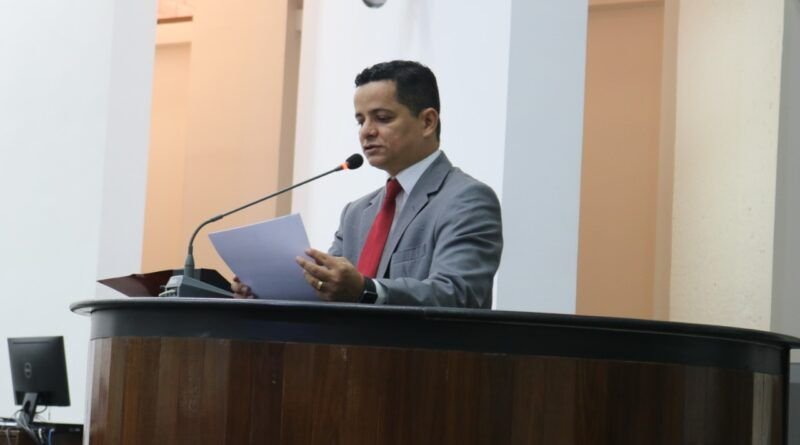 Jorge Frederico solicita que servidores contratados também possam aderir o plano de saúde do estado