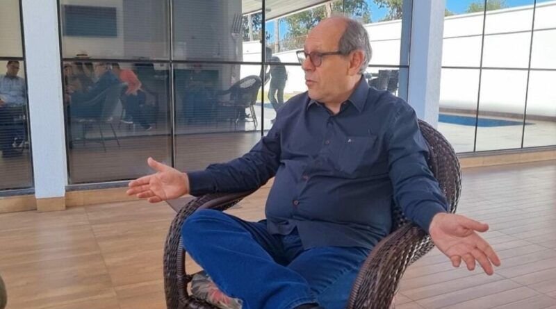 Justiça multa Dimas e determina suspensão de publicações contra Wanderlei Barbosa