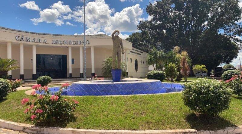 Confusão marca sessão da Câmara de Vereadores de Colinas