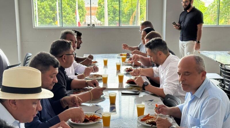 Max Fleury visita Restaurante Popular e propõe criação de unidade na região sul de Araguaína