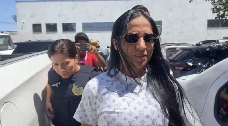 Justiça mantém prisão de Karol Digital e do namorado; defesa alega risco à saúde da influenciadora