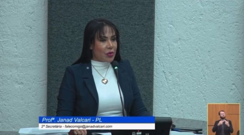 ?O tempo da diplomacia acabou?, diz Janad Valcari ao anunciar oposição ao governo Wanderlei