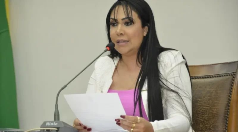 Após possível ida para a oposição, comportamento de Janad Valcari na Assembleia gera expectativa