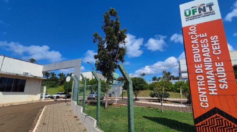 UFNT abre seleção para professores substitutos com salários de até R$ 8 mil; veja como se inscrever